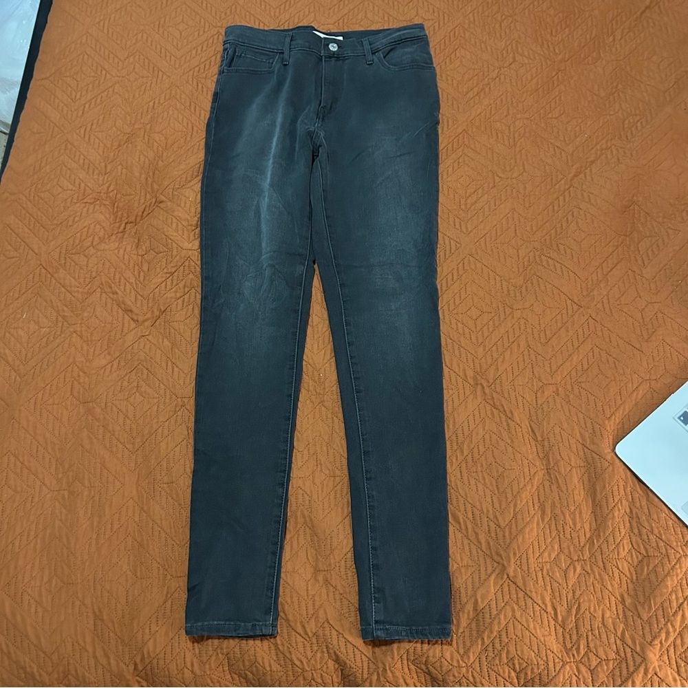 Levi's High Rise Jeans - Picture 4 of 4